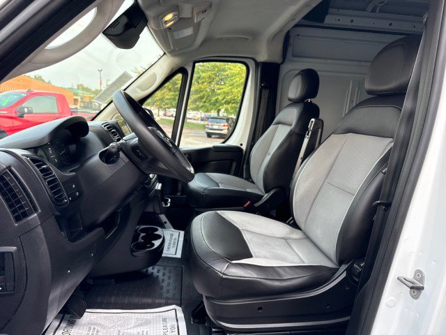 Used 2025 RAM ProMaster 2500 w/ Convenience Group FWD image 15