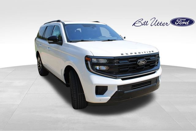 New 2025 Ford Expedition Platinum w/ Stealth Appearance Package image 2