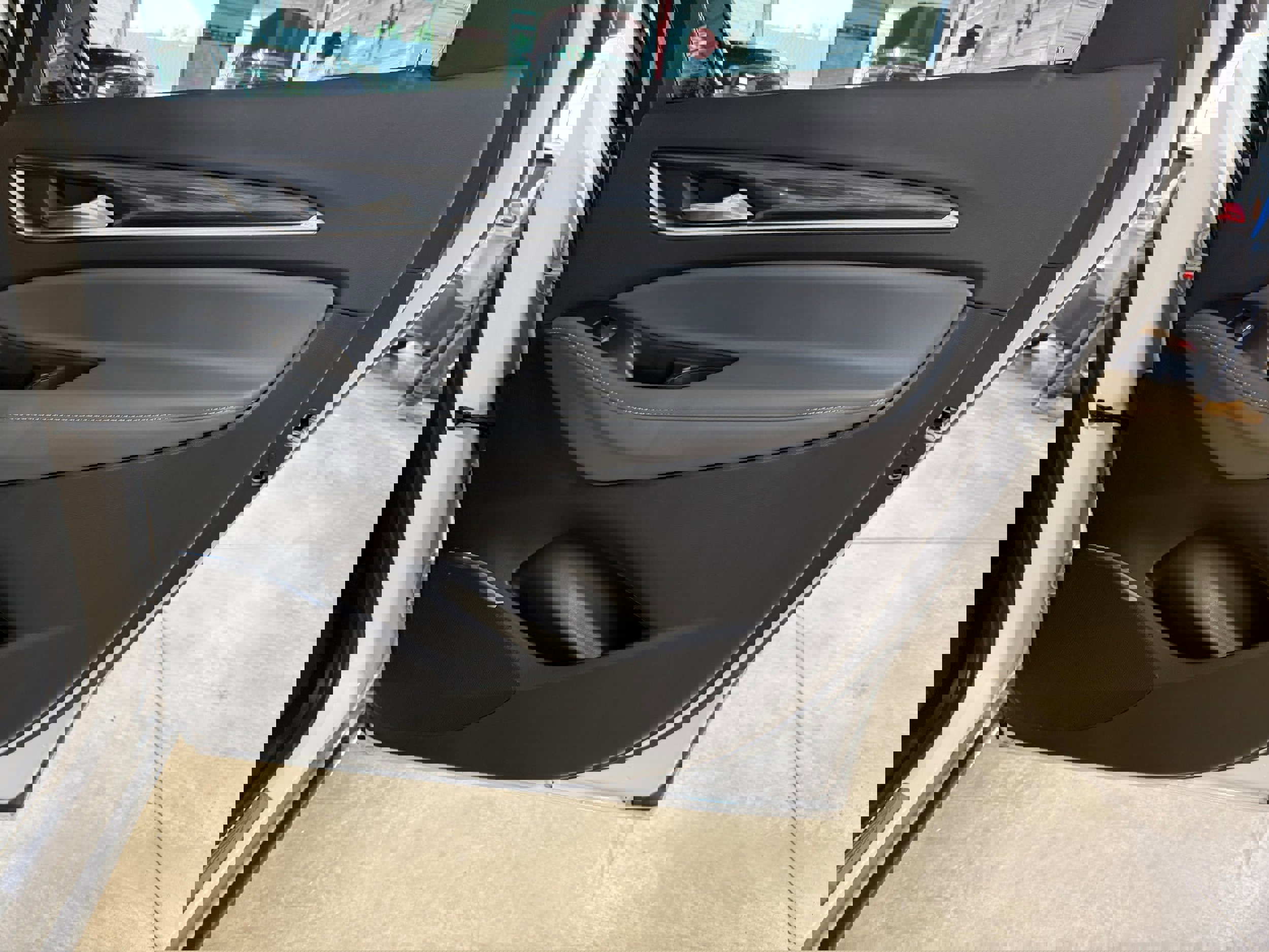 Used 2020 Buick Enclave Premium w/ Surround and Sites Package image 14