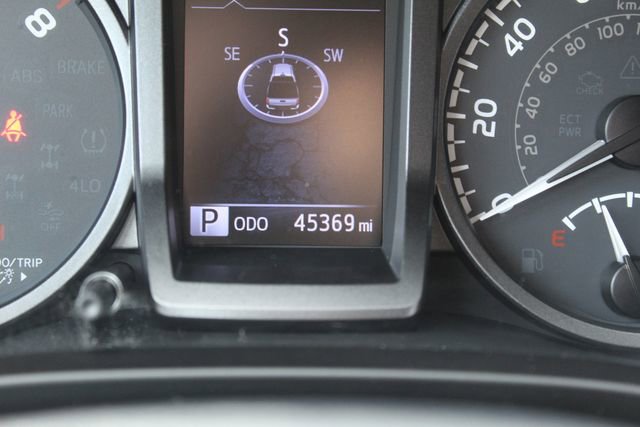 Used 2019 Toyota Tacoma TRD Off-Road AWD/4WD image 31