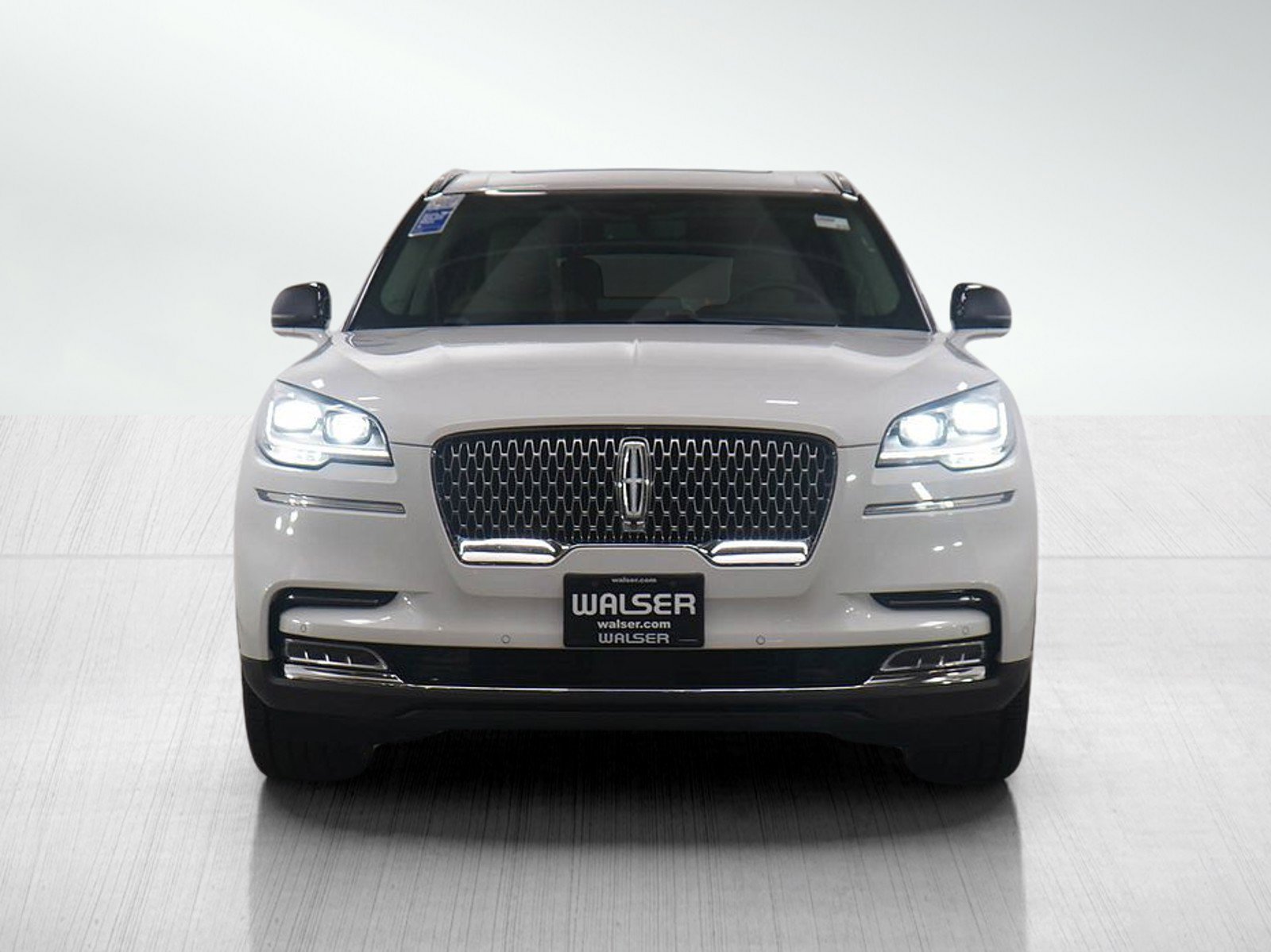Used 2021 Lincoln Aviator Reserve w/ Equipment Group 202A image 8