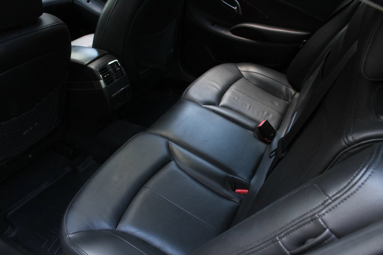 Used 2013 Buick LaCrosse Touring FWD image 21