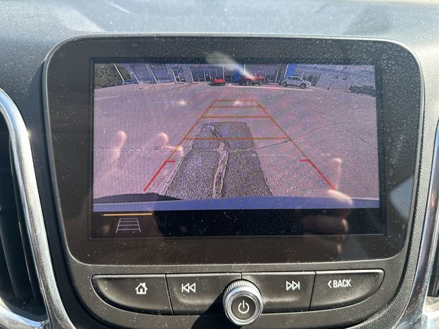 Used 2019 Chevrolet Equinox LT w/ Sun & Navigation Package FWD image 17