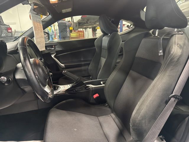 Used 2017 Toyota 86 image 13