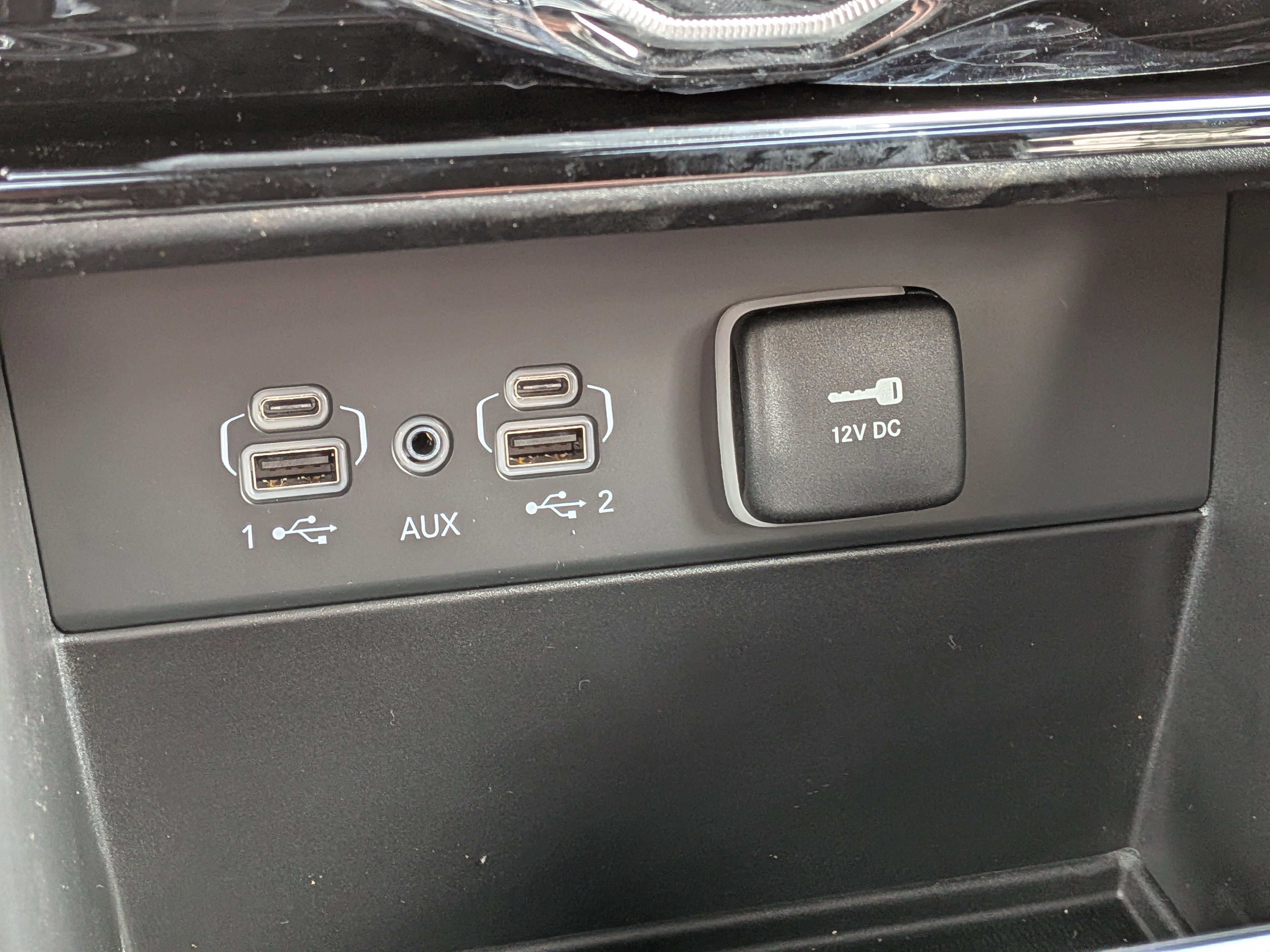 New 2026 Jeep Grand Cherokee Limited w/ Limited Altitude Package RWD image 27