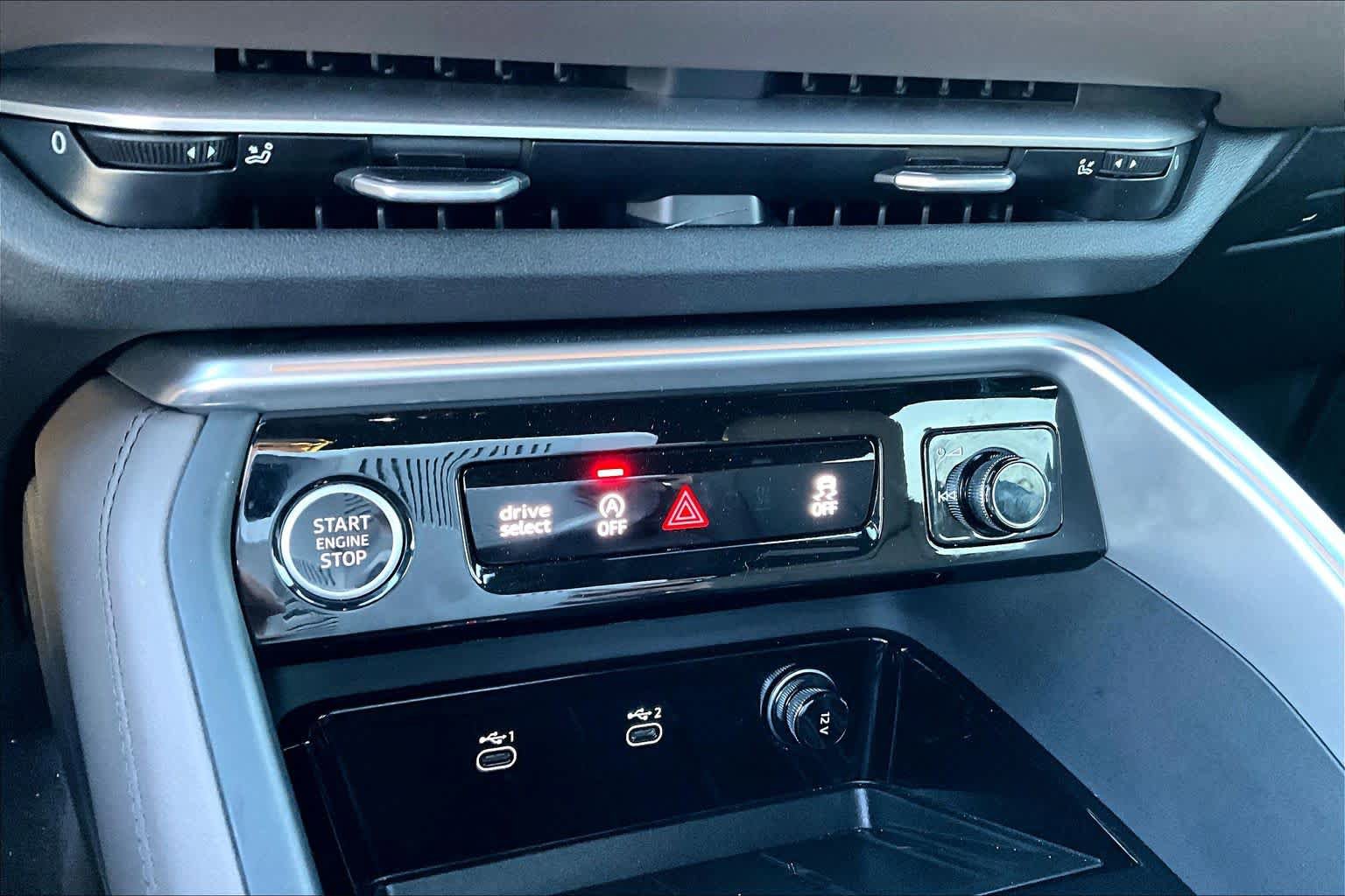 Certified 2025 Audi Q5 Premium Plus w/ Premium Plus image 26