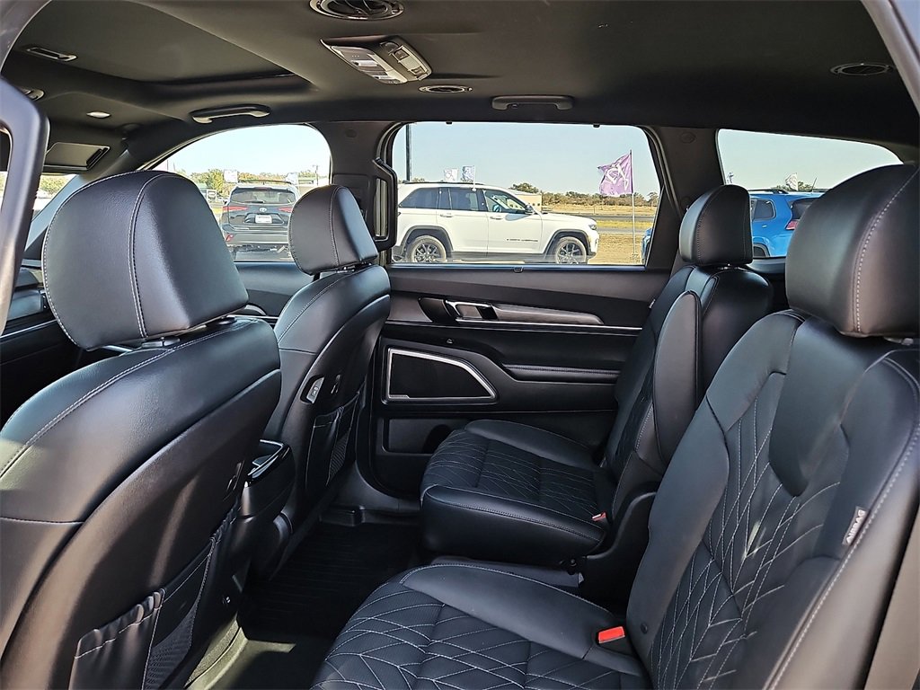 Used 2023 Kia Telluride EX X-Line image 17
