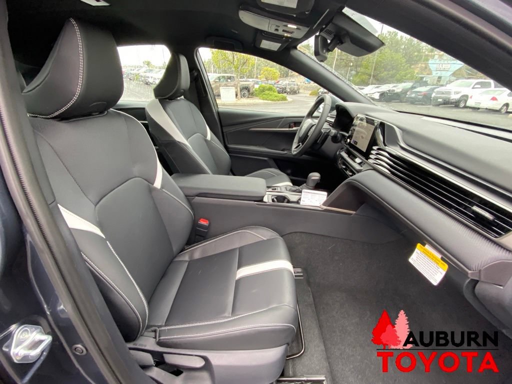 New 2026 Toyota Camry SE FWD image 11