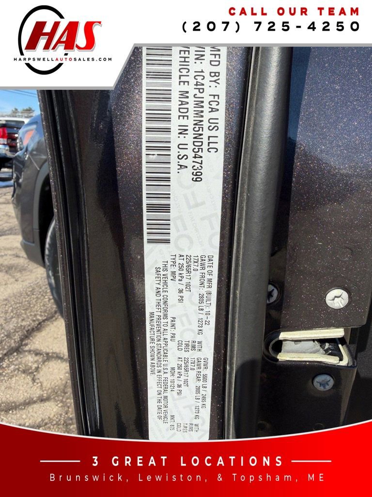 Used 2022 Jeep Cherokee Latitude Lux w/ Sun & Sound Group AWD/4WD image 16