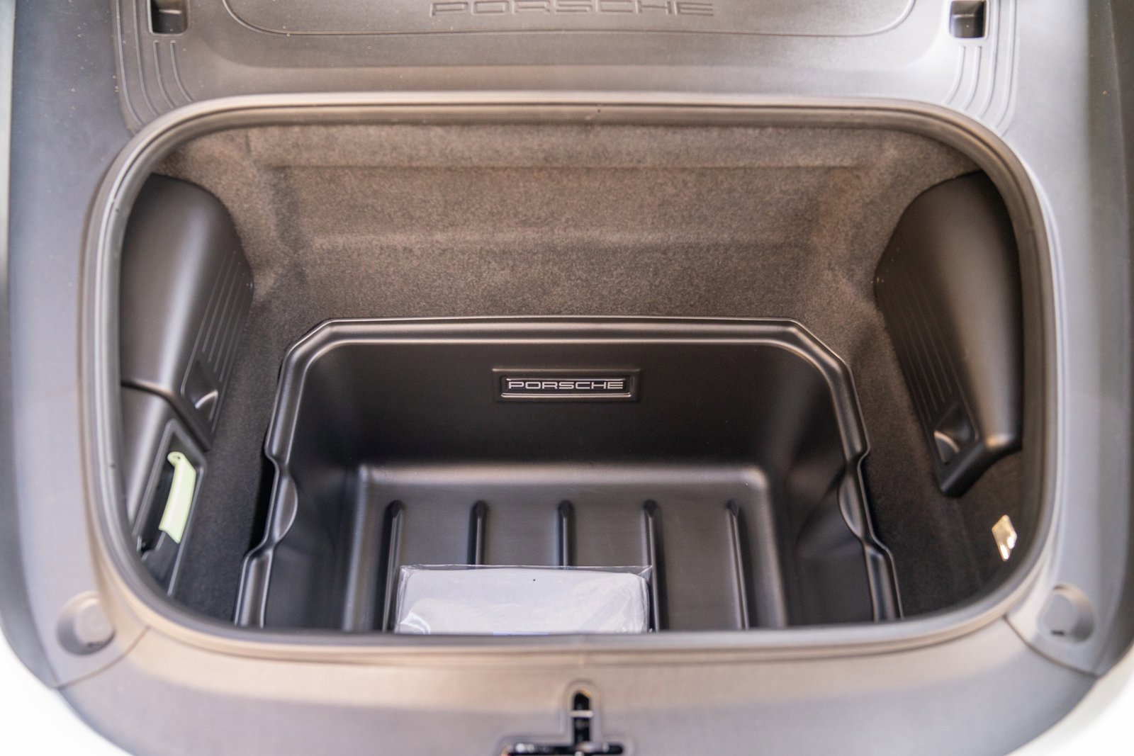 Used 2025 Porsche 718 Cayman image 25