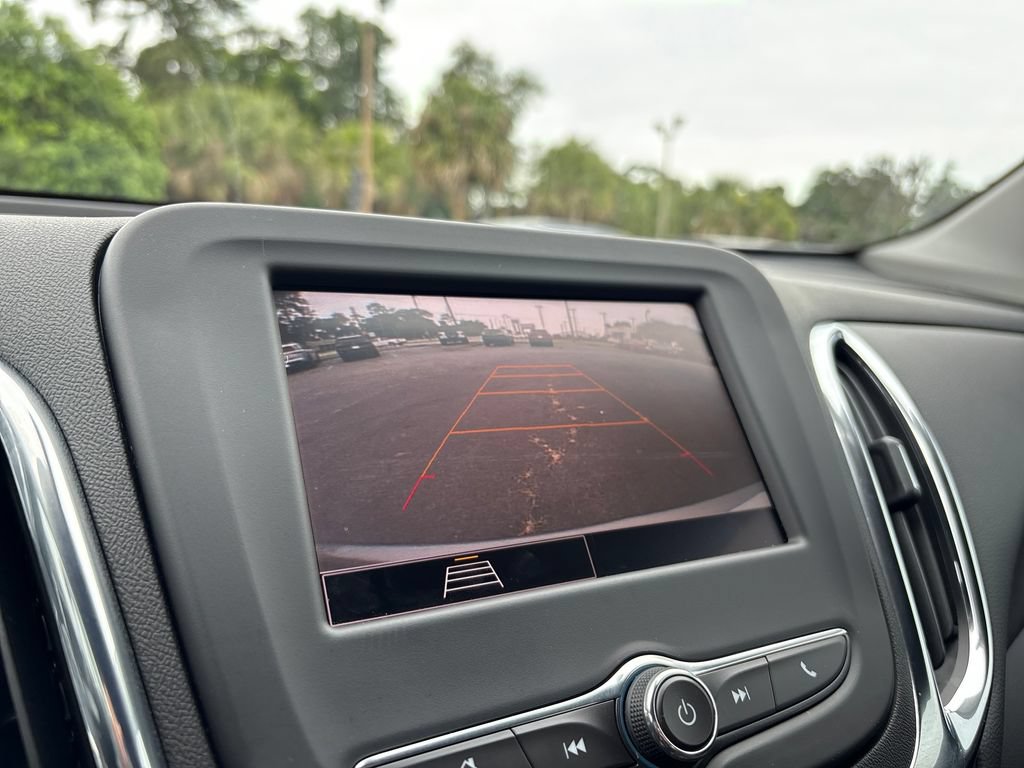 Used 2024 Chevrolet Equinox LT FWD image 18