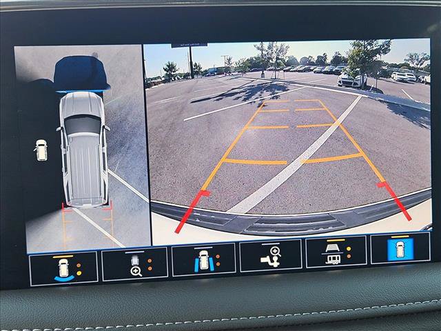 Used 2021 GMC Yukon XL SLT w/ SLT Premium Package RWD image 14