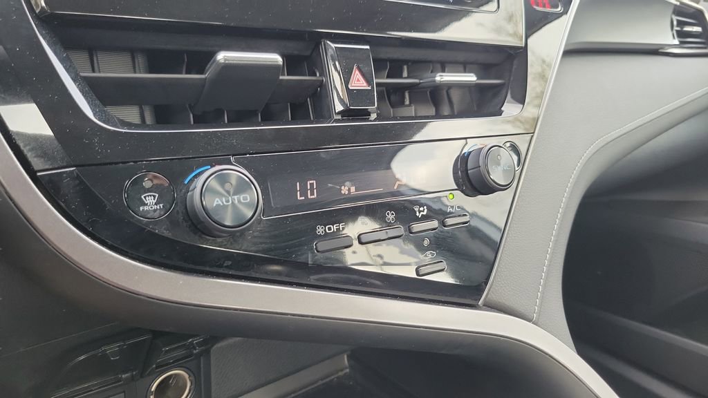 Used 2023 Toyota Camry SE image 23