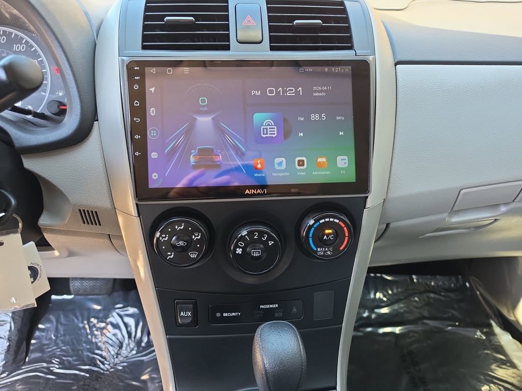 Used 2013 Toyota Corolla L FWD image 11