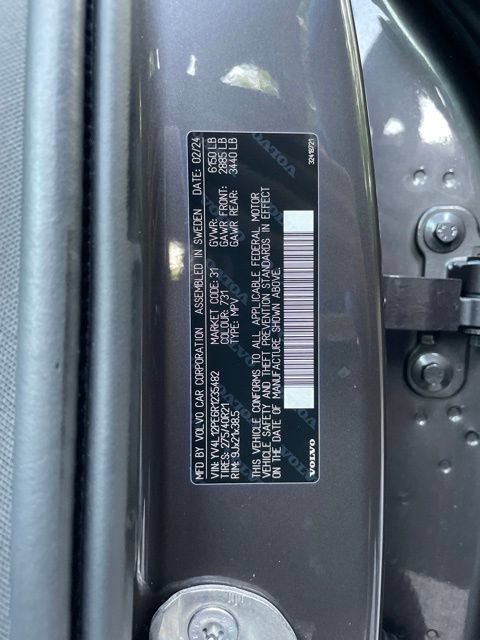 Certified 2024 Volvo XC90 B5 Plus AWD/4WD image 29
