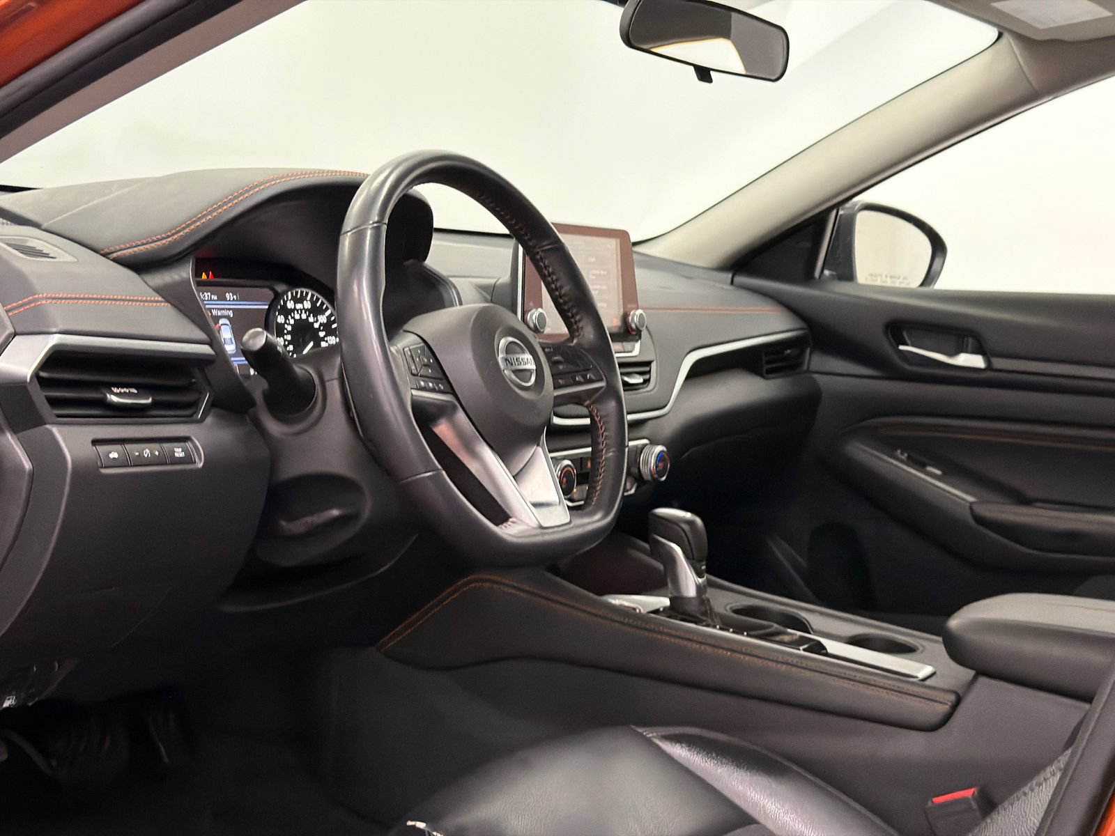 Used 2022 Nissan Altima 2.5 SR FWD image 12