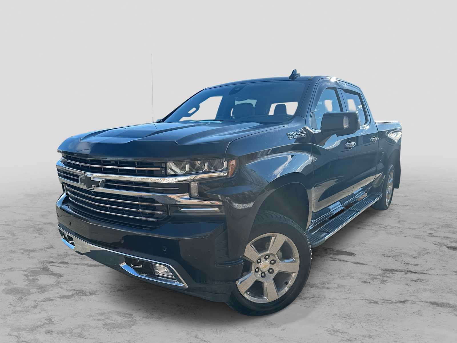 Used 2019 Chevrolet Silverado 1500 High Country w/ Technology Package AWD/4WD image 1