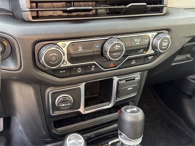 Used 2024 Jeep Wrangler Sport image 29