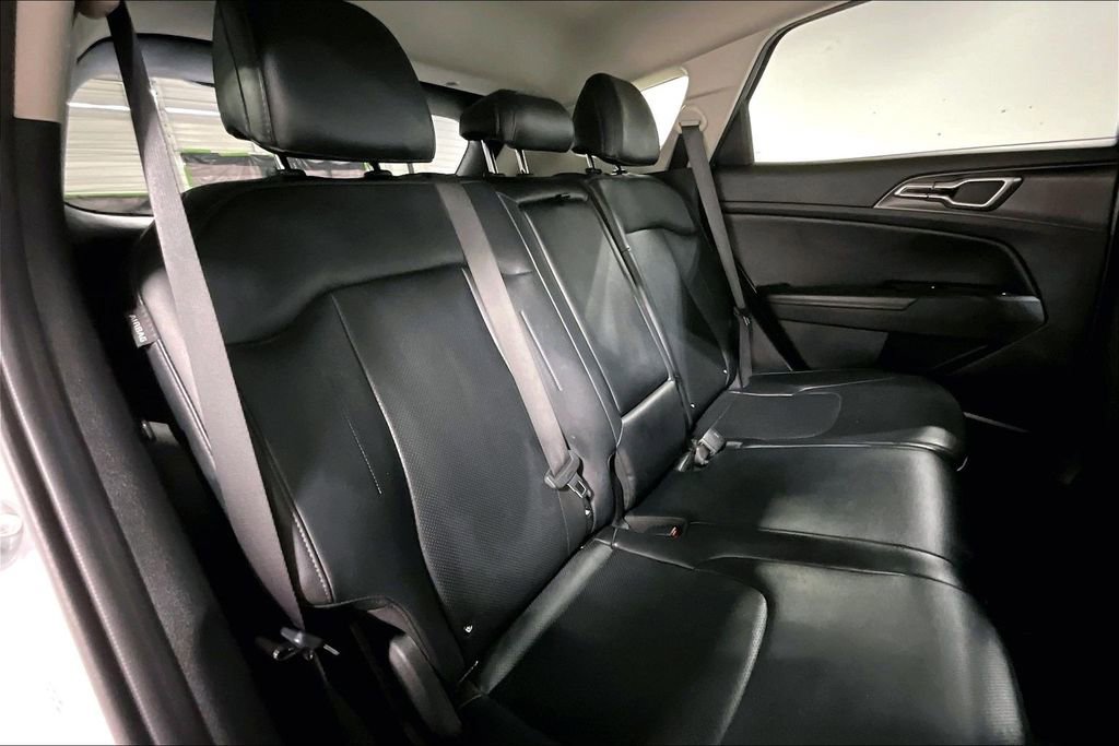 Used 2024 Kia Sportage EX image 36