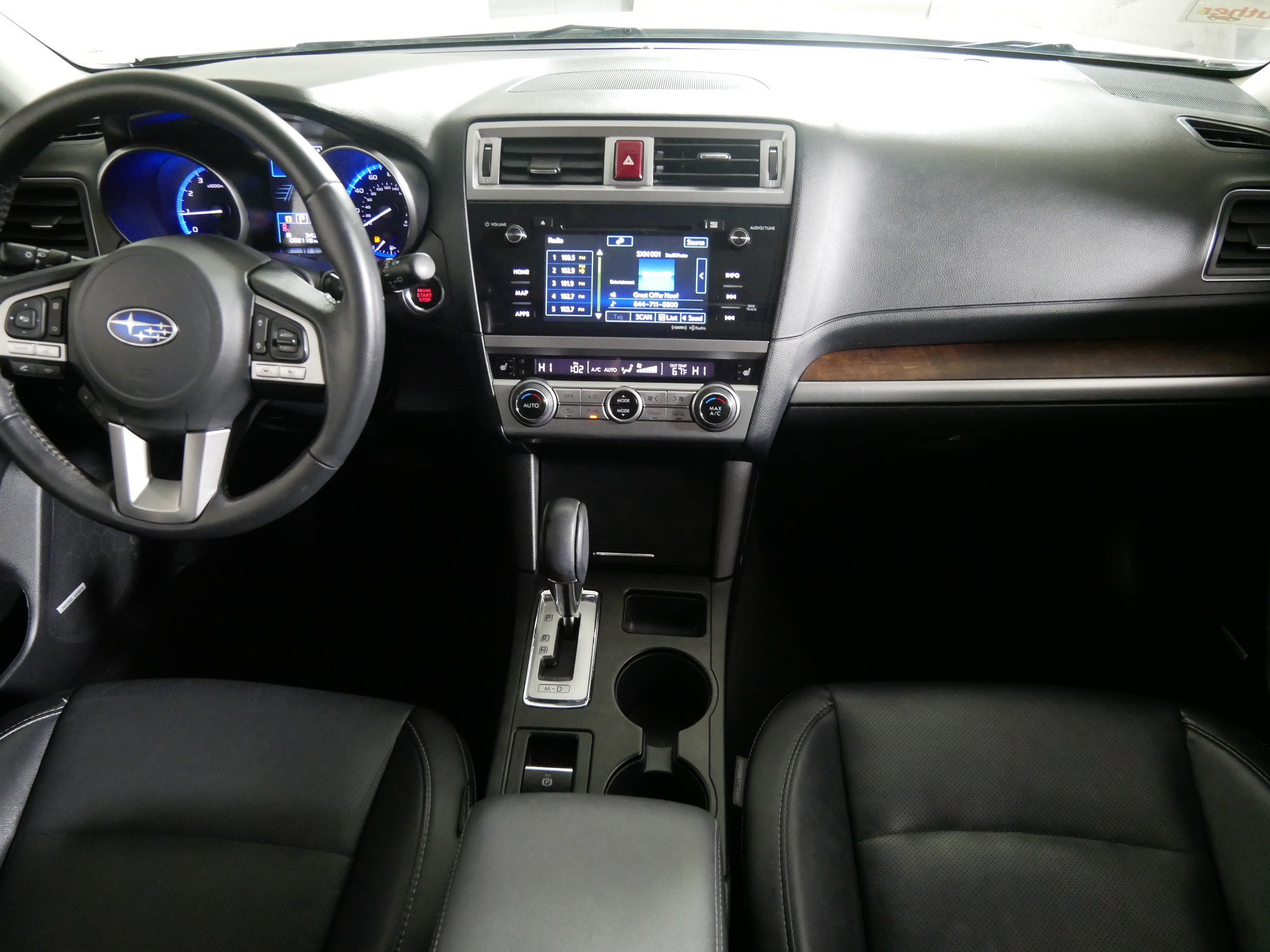 Used 2017 Subaru Outback 2.5i Limited AWD/4WD image 10