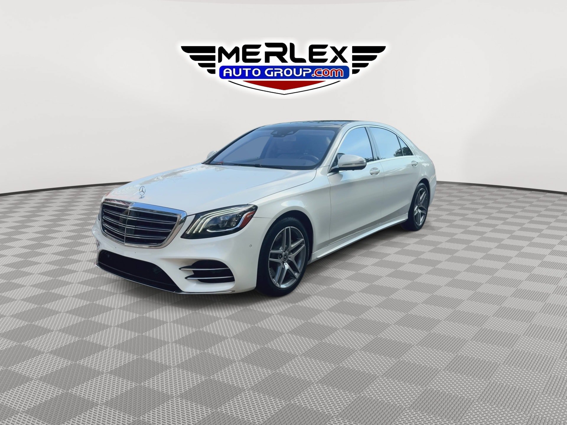 Used 2019 Mercedes-Benz S 560 4MATIC Sedan w/ AMG Line Exterior image 4