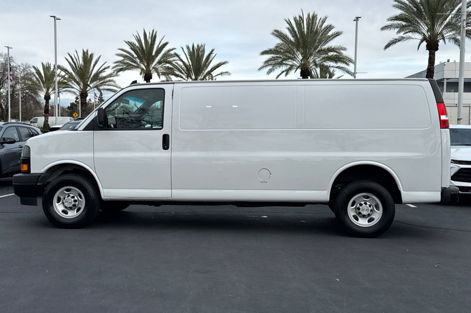 Used 2023 Chevrolet Express 2500 Extended w/ Driver Convenience Package image 6