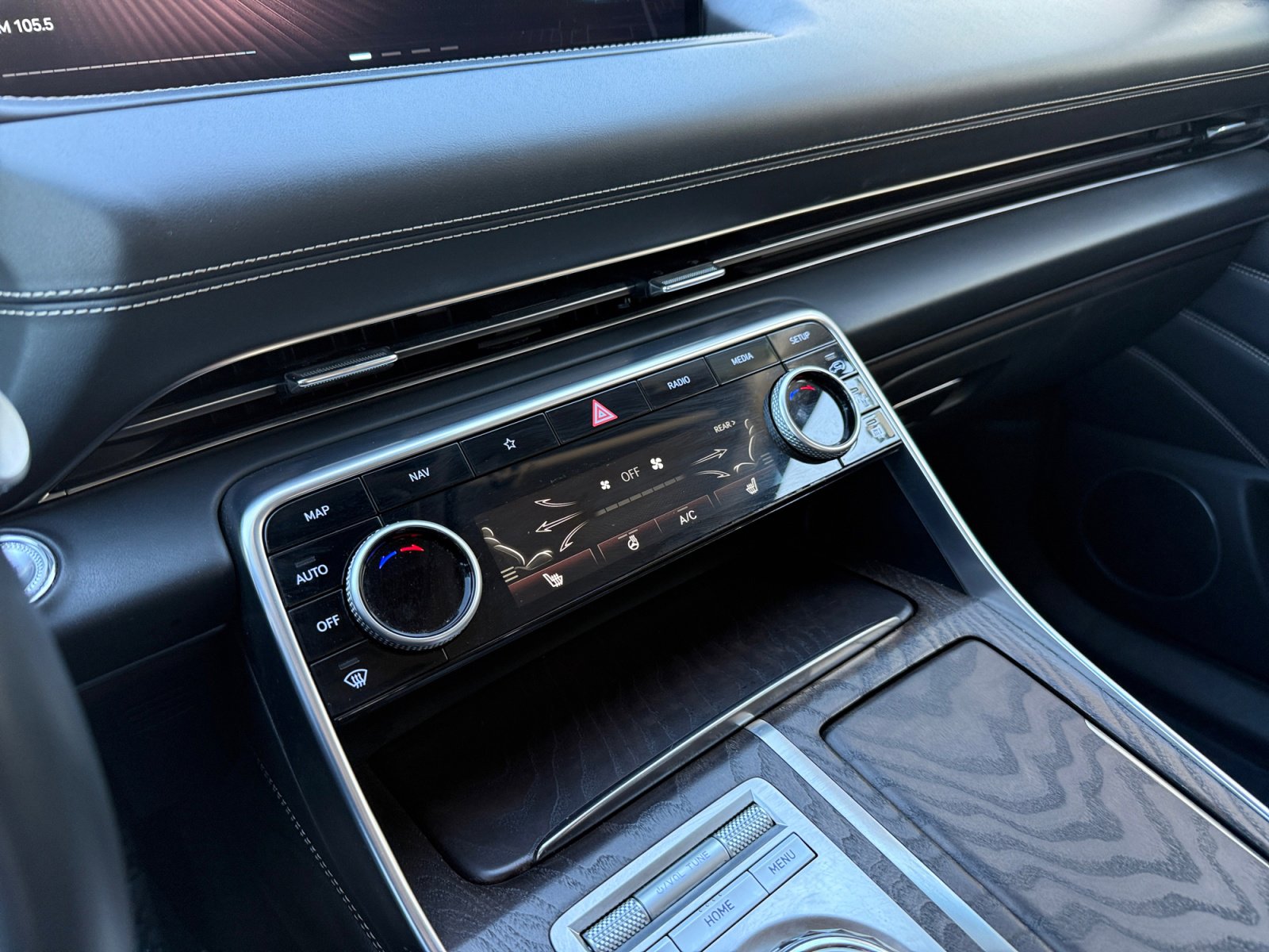 Used 2024 Genesis GV80 2.5T image 16