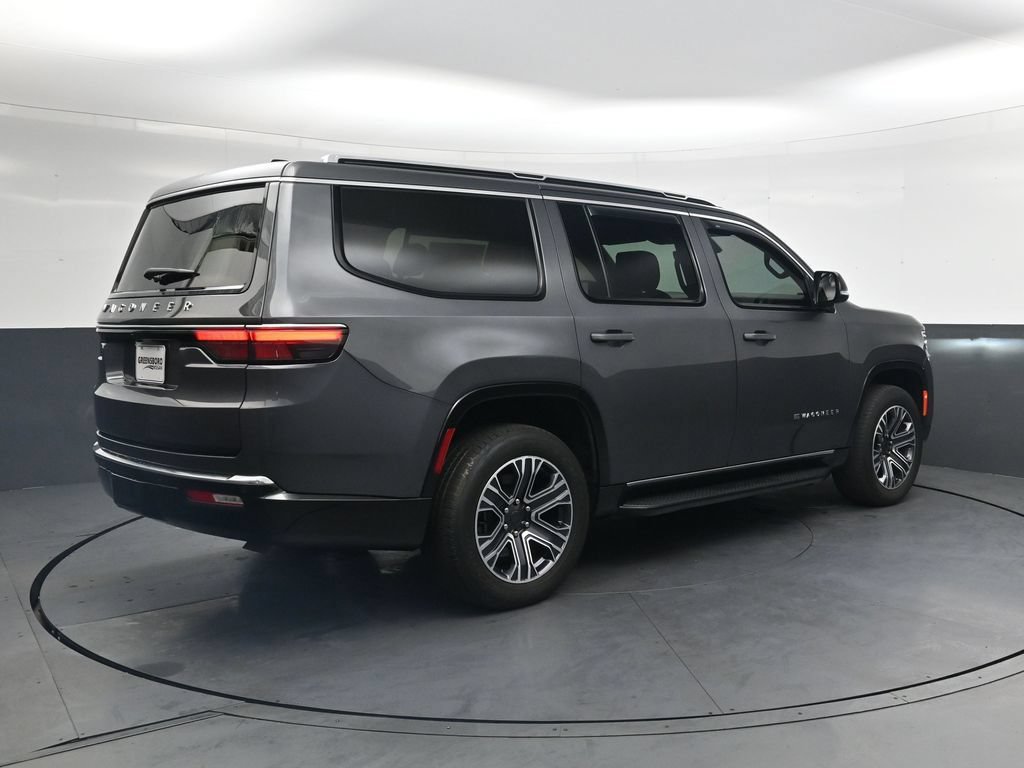 Used 2024 Jeep Wagoneer 4WD w/ Premium Group I image 5
