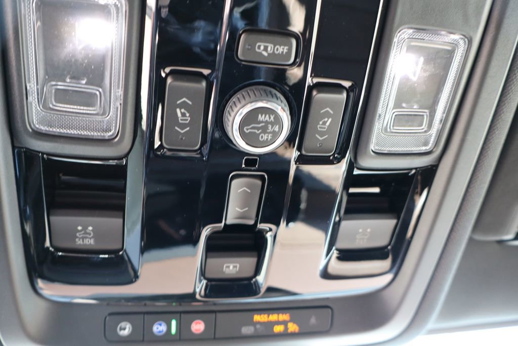 New 2026 Chevrolet Suburban High Country image 28