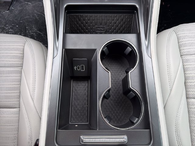New 2026 Lincoln Nautilus Reserve w/ Jet Appearance Package AWD/4WD image 32