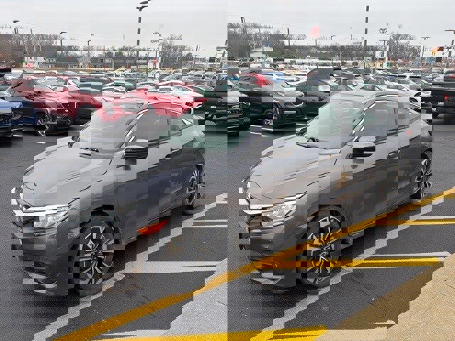 Used 2017 Honda Civic EX-L image 2