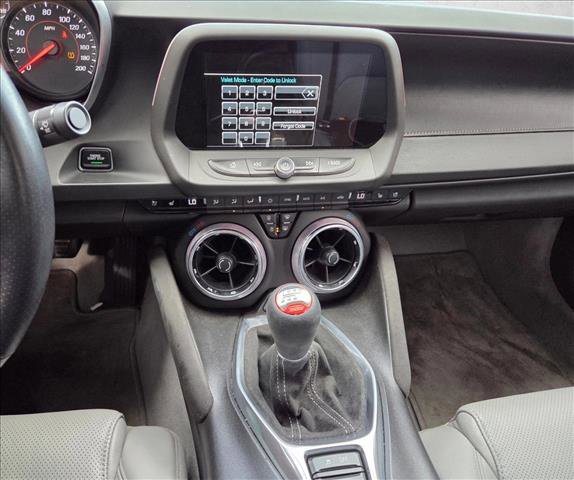 Used 2016 Chevrolet Camaro SS image 14
