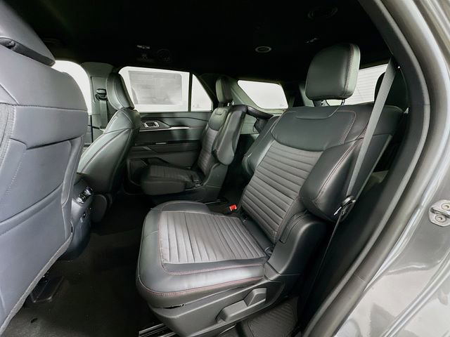 New 2026 Ford Explorer ST-Line image 25