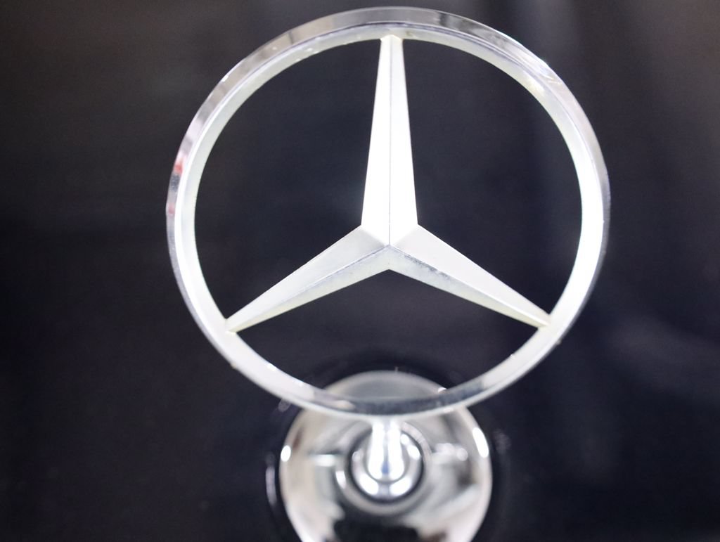 Certified 2018 Mercedes-Benz E 400 4MATIC Sedan image 67