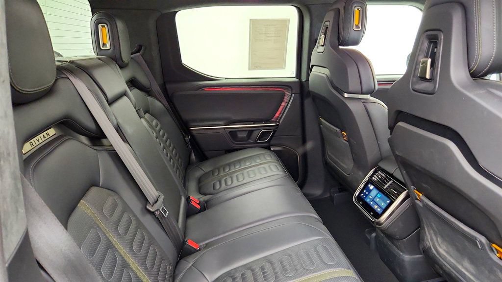 Used 2022 Rivian R1T Adventure AWD/4WD image 24