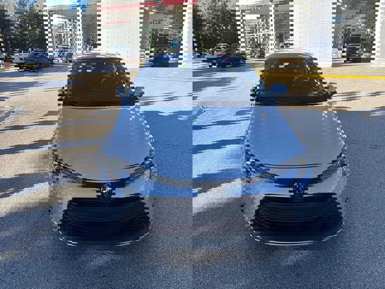 Used 2026 Toyota Corolla LE image 2