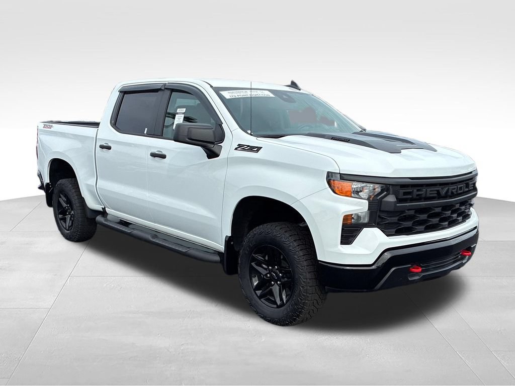 Used 2025 Chevrolet Silverado 1500 Custom Trail Boss w/ LPO, Dark Essentials Package AWD/4WD image 7