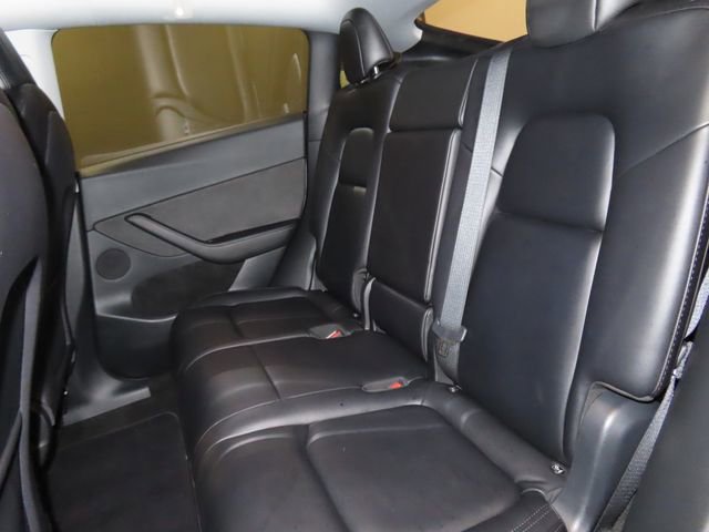 Used 2023 Tesla Model Y Long Range image 20