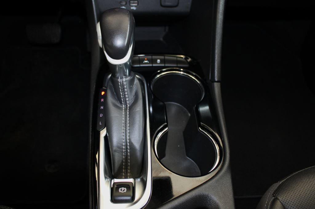 Used 2024 Buick Encore GX Sport Touring w/ Comfort Package FWD image 32