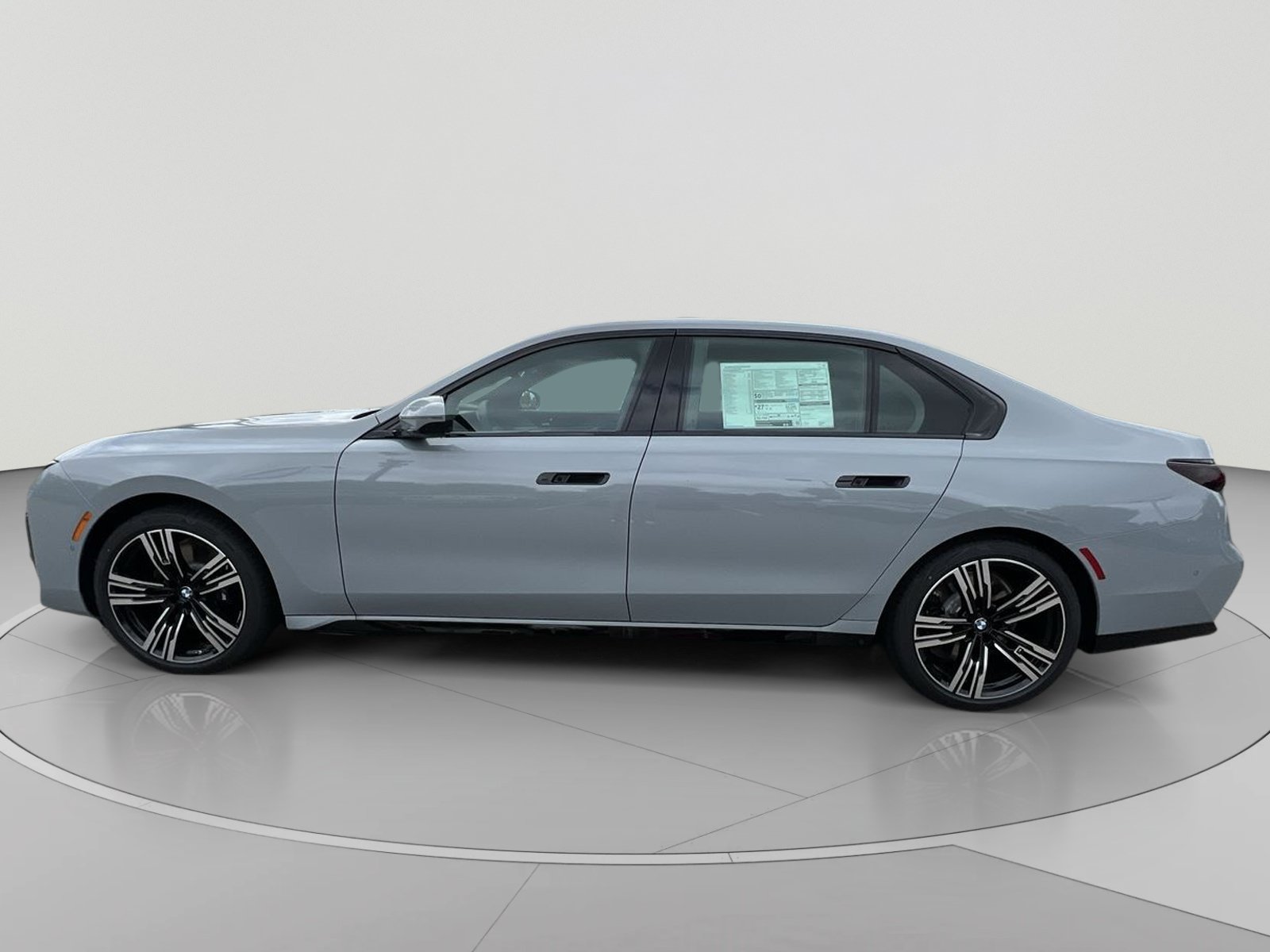 New 2025 BMW 740i xDrive w/ Executive Package AWD/4WD image 2