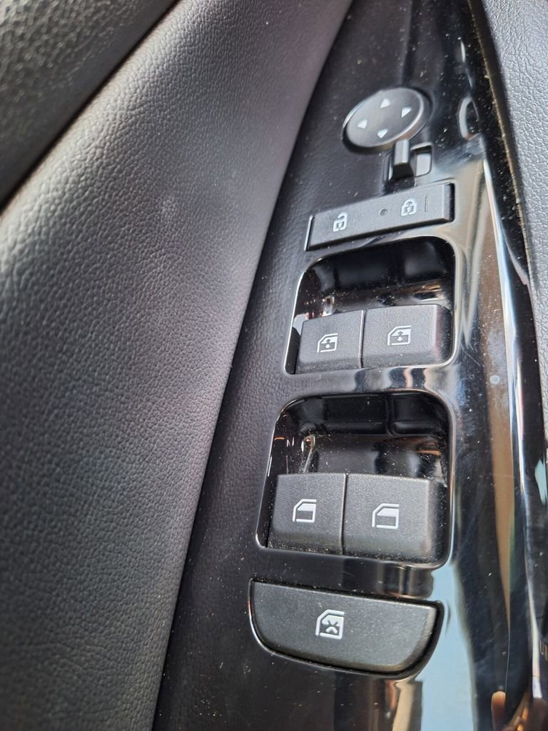 Used 2024 Kia Sportage EX w/ EX Premium Package image 20