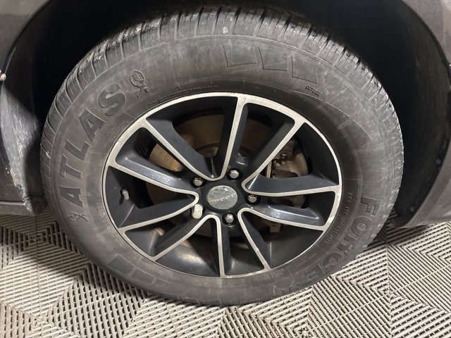 Used 2015 Dodge Grand Caravan SXT w/ Blacktop Package image 43