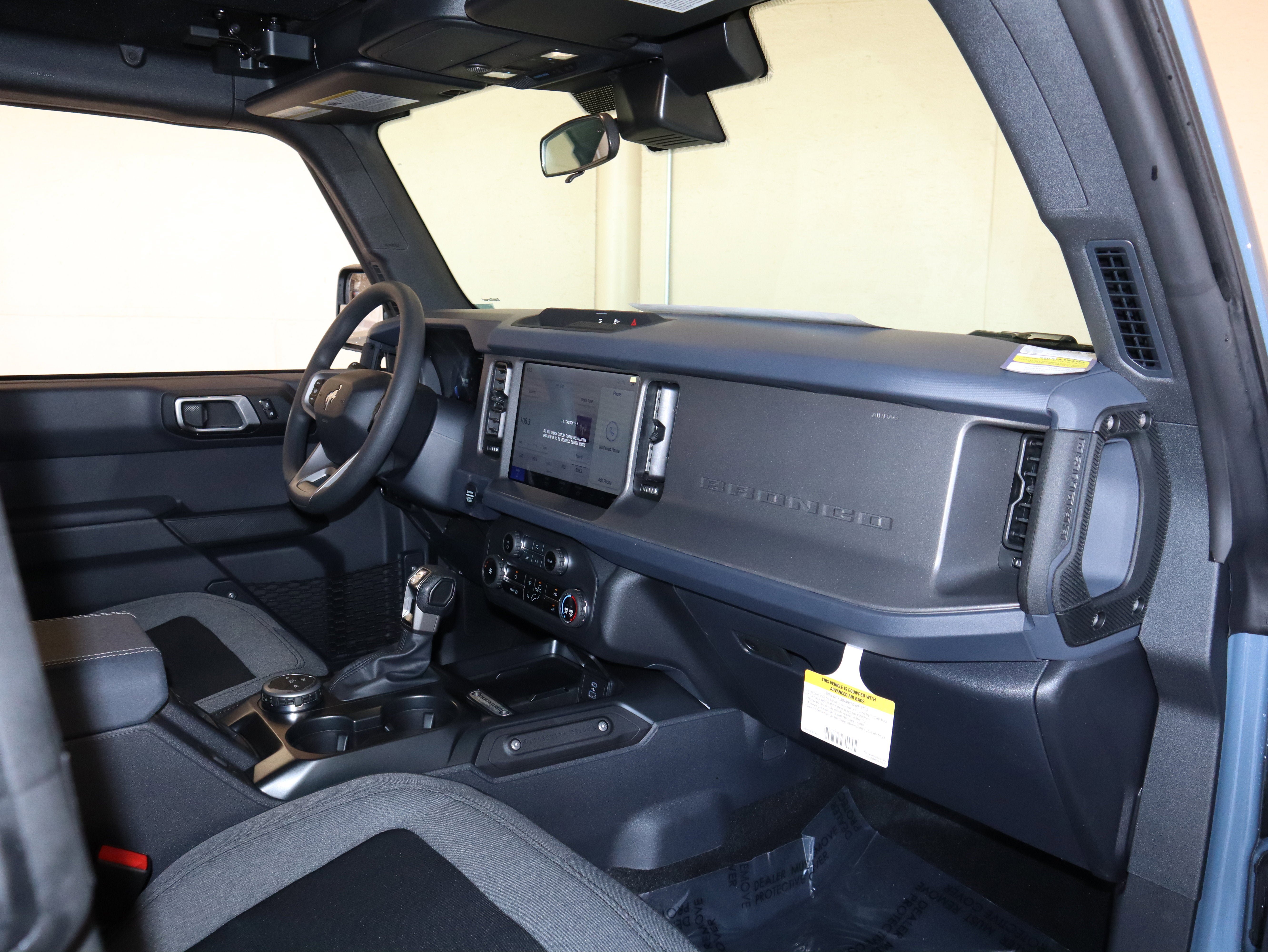 New 2025 Ford Bronco 4-Door AWD/4WD image 37