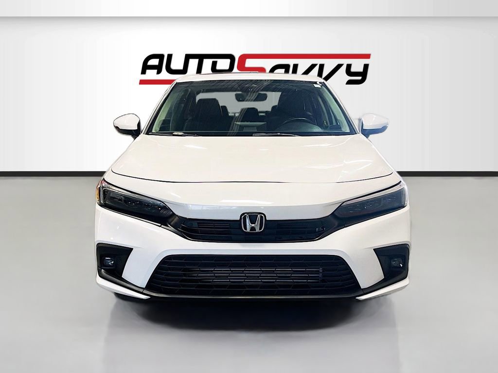 Used 2023 Honda Civic Touring image 2