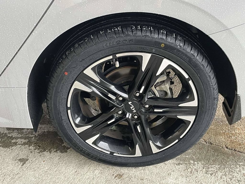 Used 2023 Kia K5 GT-Line FWD image 9