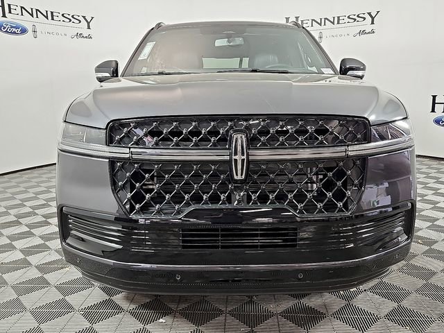 New 2025 Lincoln Navigator Reserve w/ Jet Appearance Package image 3