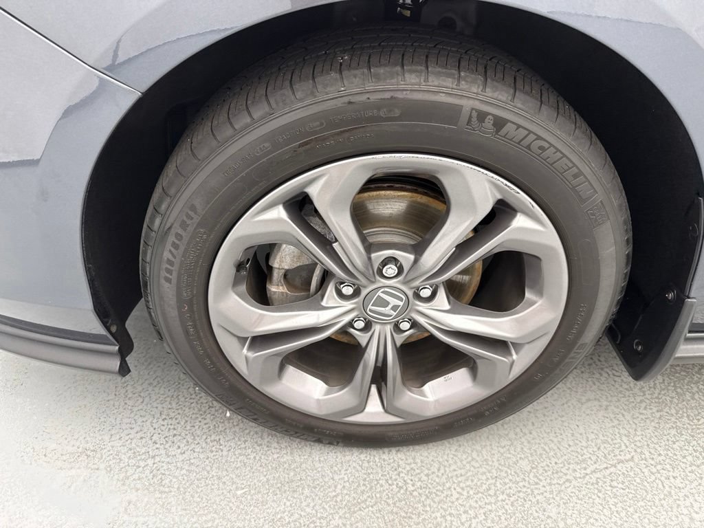 Used 2023 Honda Accord EX image 4