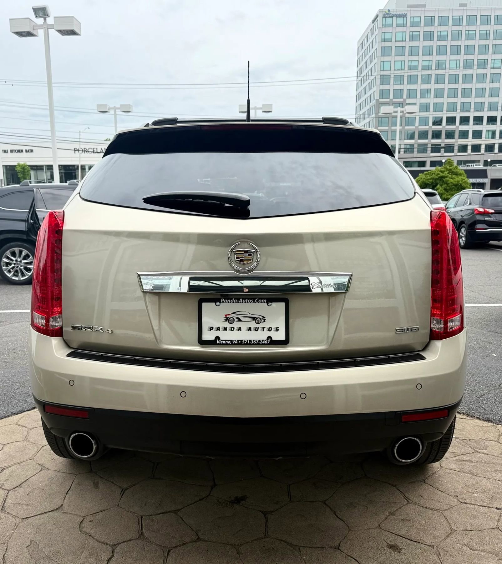 Used 2012 Cadillac SRX Luxury AWD/4WD image 6