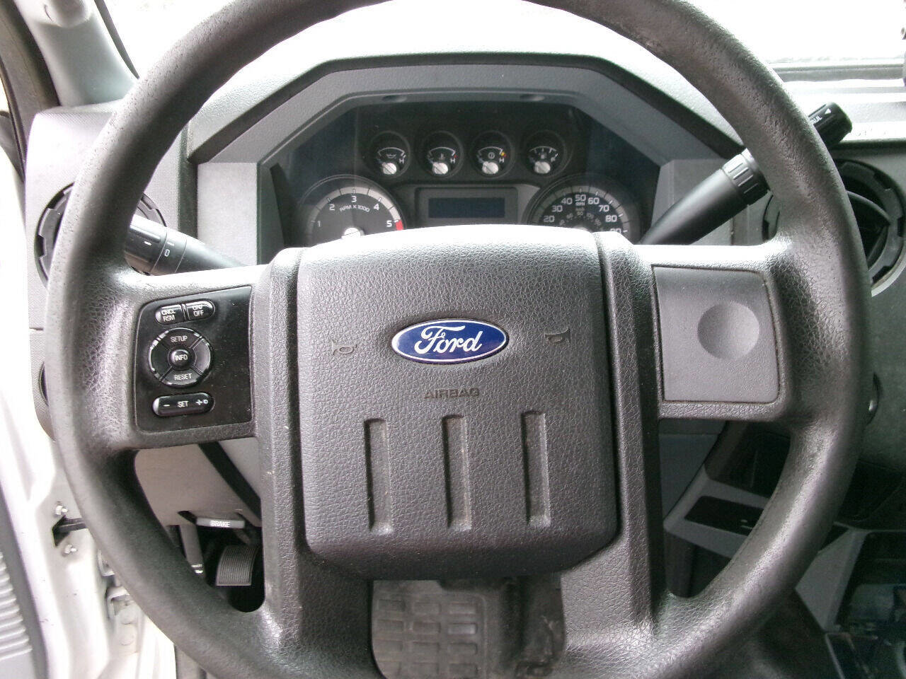 Used 2015 Ford F450 XL w/ Power Equipment Group image 17