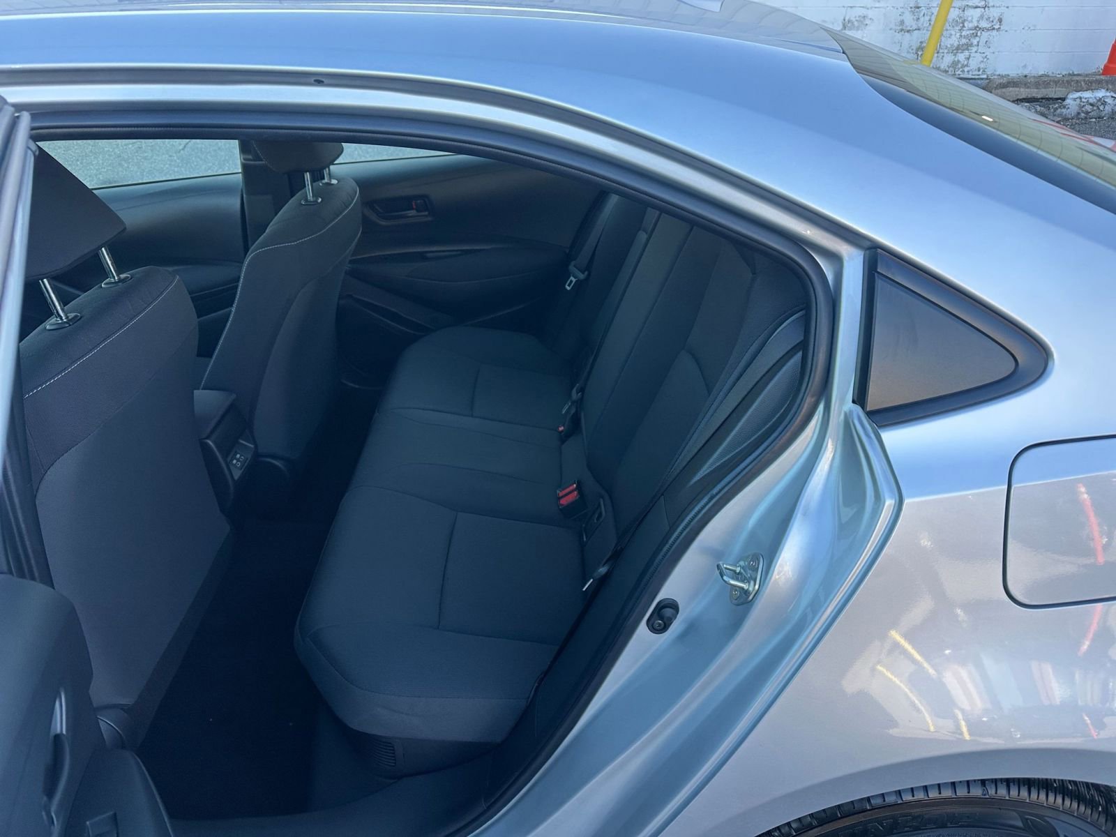 Used 2025 Toyota Corolla Hybrid Sedan image 23